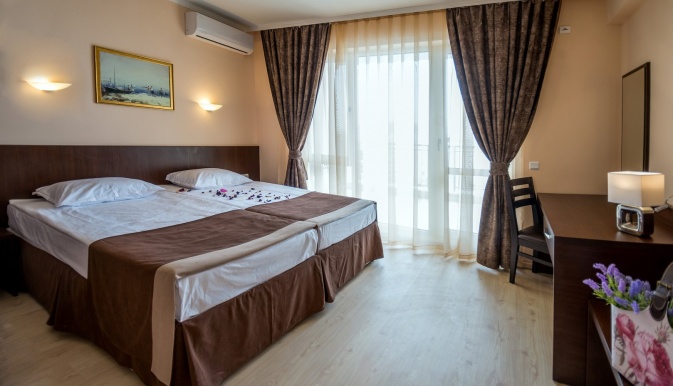 ROME_PALACE_DELUXE_APARTHOTEL_SUNNY_BEACH_BULGARIA_AIR_TOUR_TRAVELROME_PALACE_DELUXE_APARTHOTEL_SUNNY_BEACH_BULGARIA_AIR_TOUR_TRAVEL